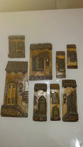 Artesanato Casas Colonias feito a mão, em madeira,pintura a óleo, antiguidade - 8 peças