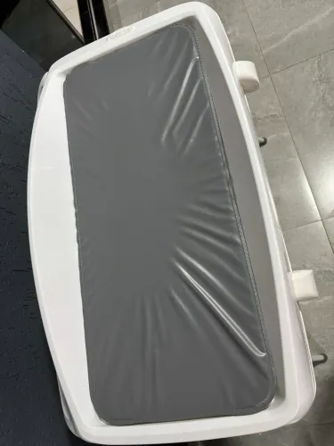 Vendo Banheira Kiddo com Suporte e trocadorPouco usada