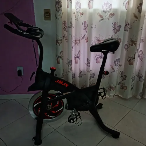 Bicicleta ergométrica spinning