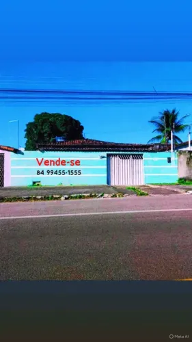 CASA A VENDA EM GOIANINHA.