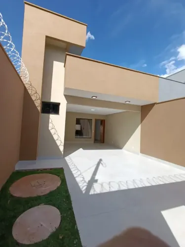 CASA ALTO PADRÃO 3 SUÍTES PLENAS VARANDA GOURMET  PORCELANATO ILUMINAÇÃO LED FINANCIA