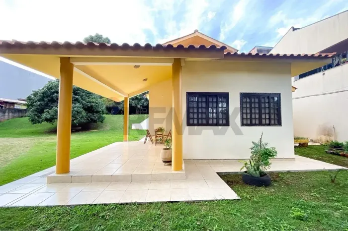 Sobrado com Terreno de 960 m² próximo ao Zoológico