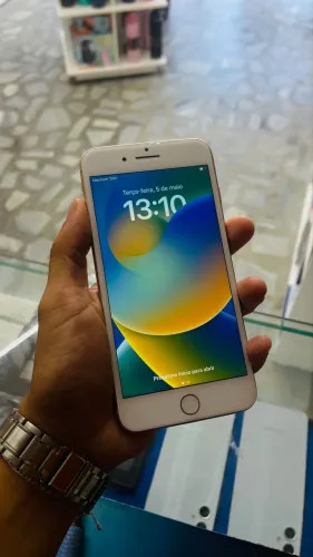 iPhone 8 Plus 