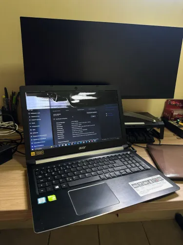 Notebook Acer Gamer - Tela quebrada