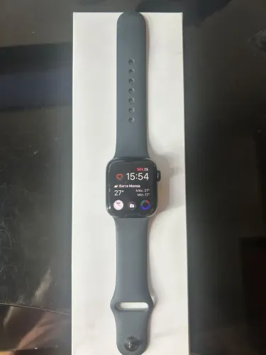 Apple Watch SE 3 GPS 40 mm Caixa Alumínio Meia-noite