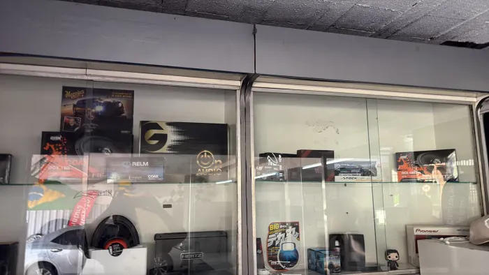 Vendo 2 vitrines