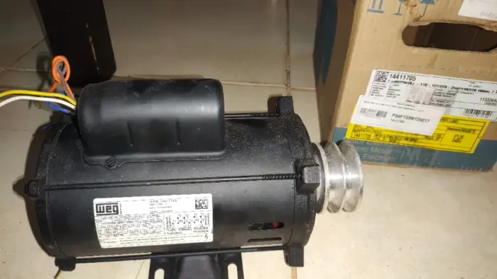 motor alta rotação 1 CV WEG SEM USO