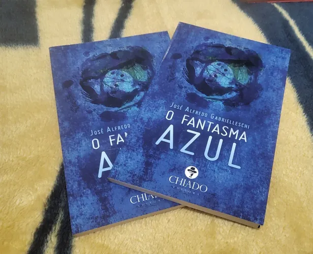 Livro raro Fantasma Azul 2017