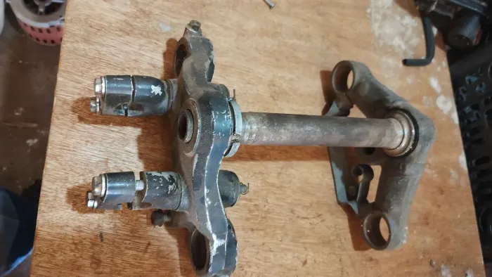 Peças de moto usadas