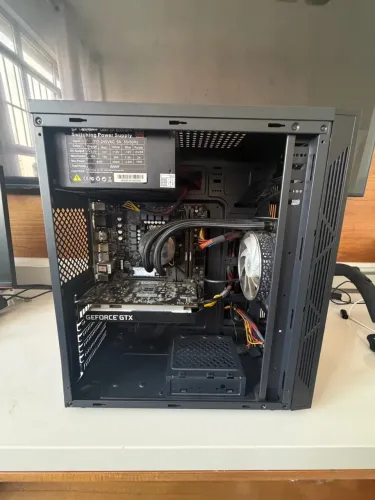 PC GAMER ( i5 12400f, GTX 1650 4gb + 16ram SSD 512gb )