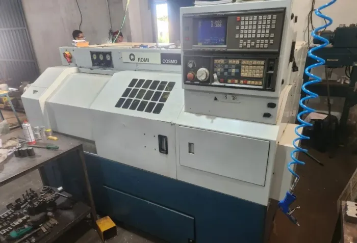 Torno CNC Romi Cosmos 20u 