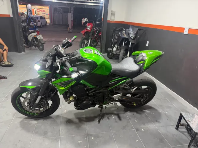 Kawasaki Z900