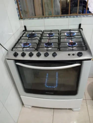 Fogão 6 bocas Electrolux
