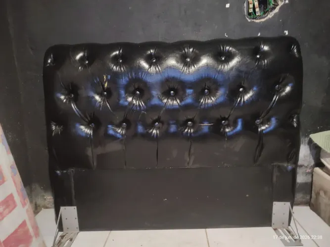 Cabeceira de cama de casal usada