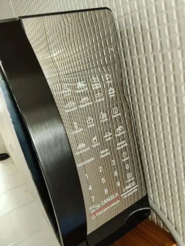 LG MICROONDAS NOVINHO