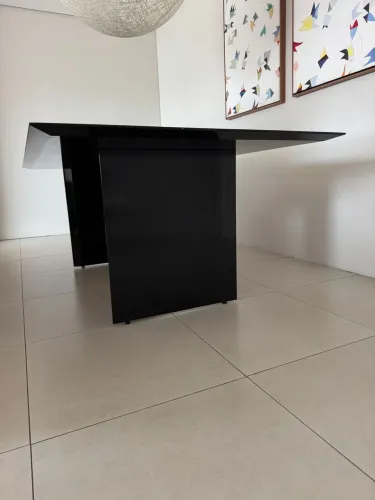 Mesa de Laca Preta 