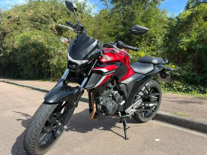 FAZER FZ25 2024