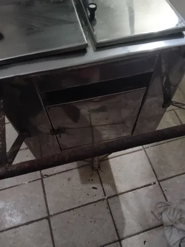 Carrinho de cachorro quente a venda