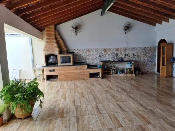 Casa de 136m² com 02 quartos à venda - Bom Jardim em Brodowski
