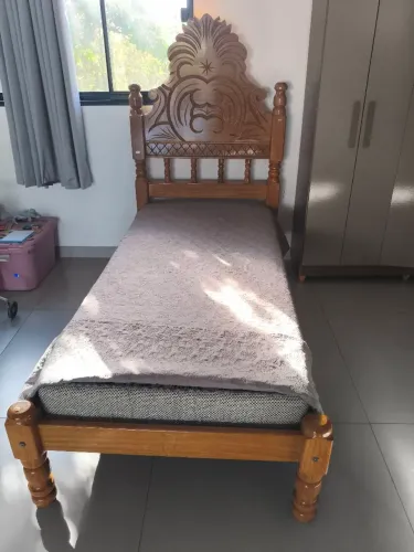Cama com colchão (novo)
