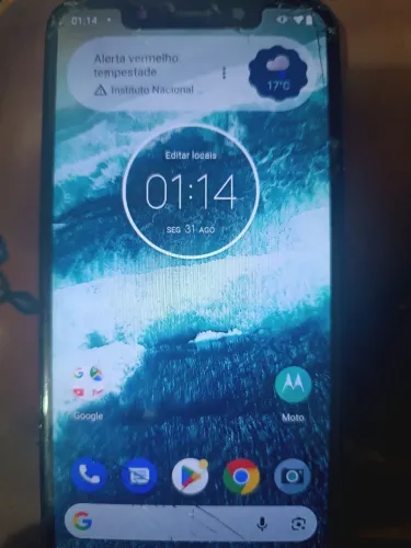 Celular quebrado (Motorola One) - Para peças.