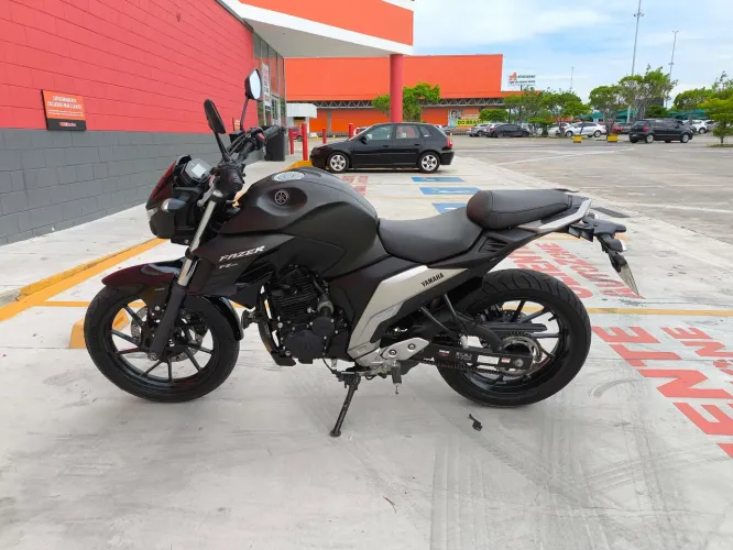 YAMAHA FZ25 FAZER 250CC