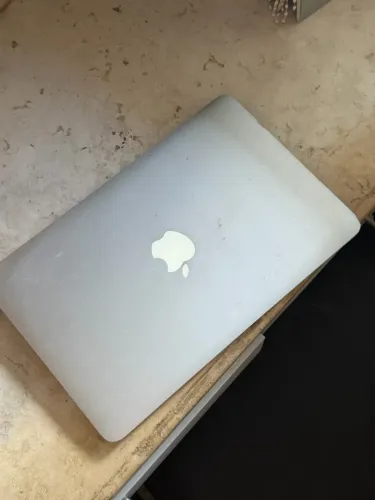 MacBook Air 11 Apple (2011)  Para reparo ou peças