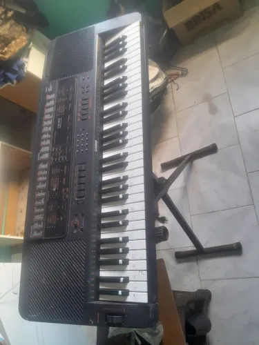 Vendo teclado casio CTK-1000.