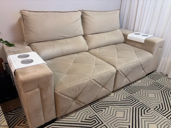 Sofá retrátil lindo, impecável - parcelo cartão 12x