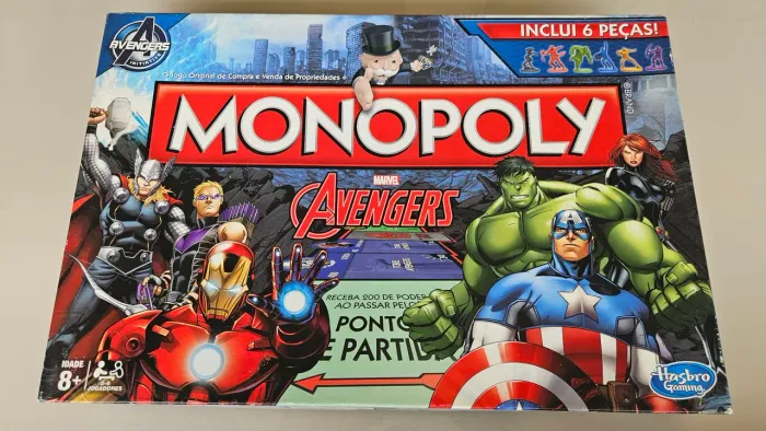 Jogo Monopoly Avengers Hasbro