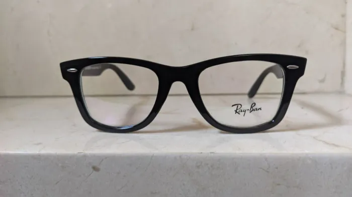 Ray-Ban Wayfarer RB5121 Preto Brilhante 52?22 Ótimo Estado