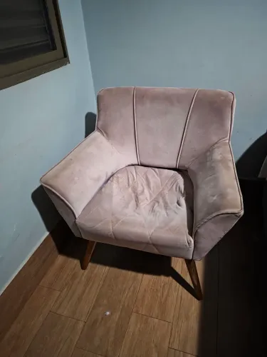 Poltrona Estofado Sala Rosa