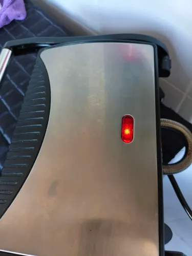 Sanduicheira grill inox