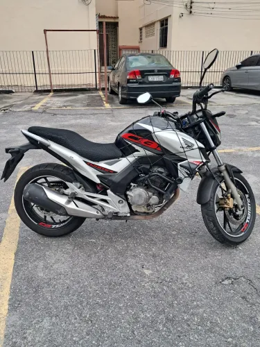 Vendo Honda Twister 250cc 2016