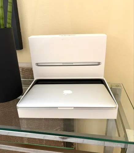 MacBook Pro 2014/15 i5 8GB RAM SSD 500gb