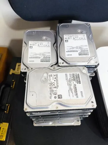 Lote de 5 HD Toshiba 500gb , para vídeo game, Pc normal, câmera DVR 