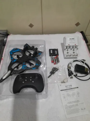 Drone Avião Starfighter Planador com Led e Controle Remoto 