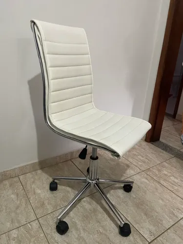 cadeira semi nova