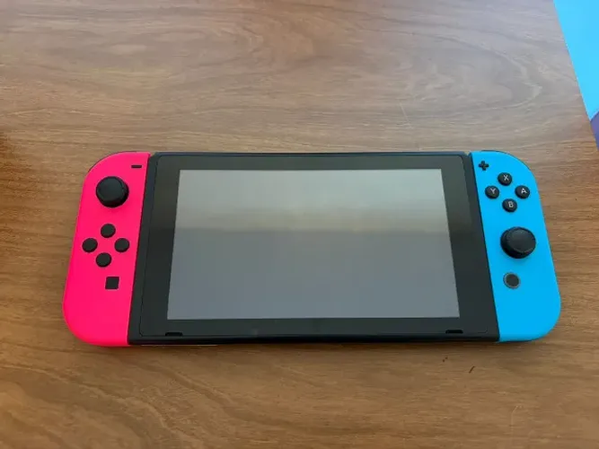 Nintendo Switch 32GB ORIGINAL com Dock