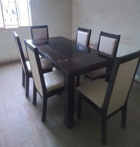Mesa de 6 cadeiras