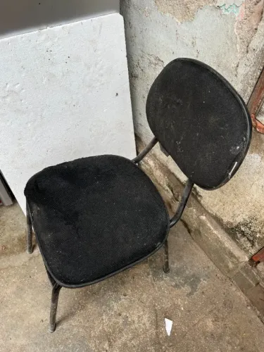 Cadeira de Metal - Acolchoada