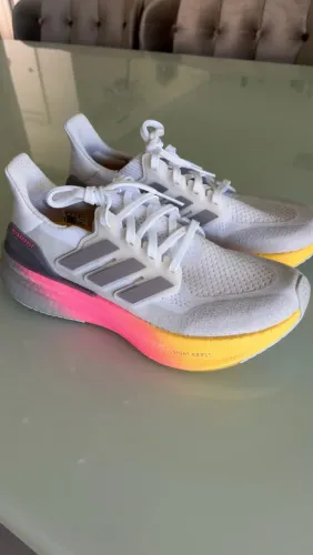 Tênis Adidas Ultraboos original