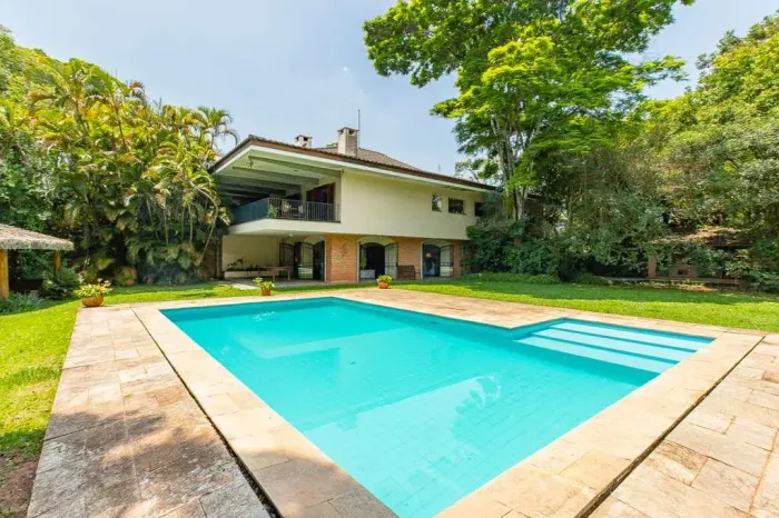 Casa a venda na Granja Viana cond Parque Silvino Pereira
