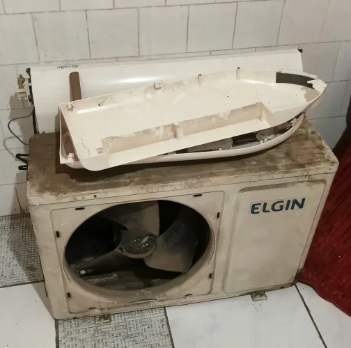 Ar Condicionado Elgin piso teto 18 mil btus
