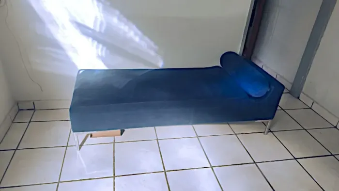 Divã (Disponível apenas para Retirada)