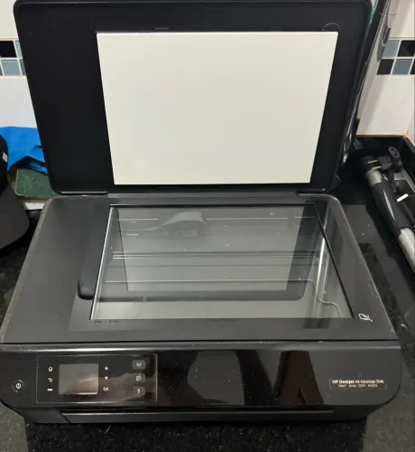 Impressora HP Deskjet Ink Advantage 3546 usada