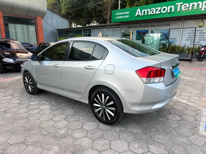 Honda City Sedan LX 1.5 Flex 16V 4P Aut. 2010
