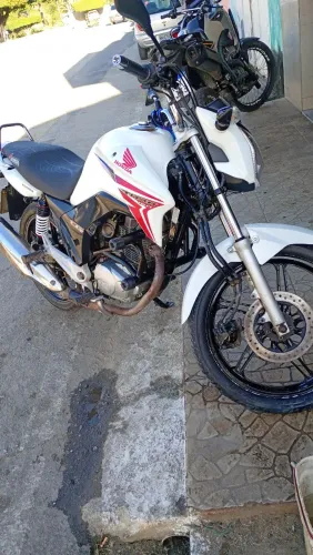 Vendo ou troco (carro)