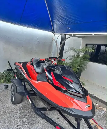 JET SKI COMPLETINHO