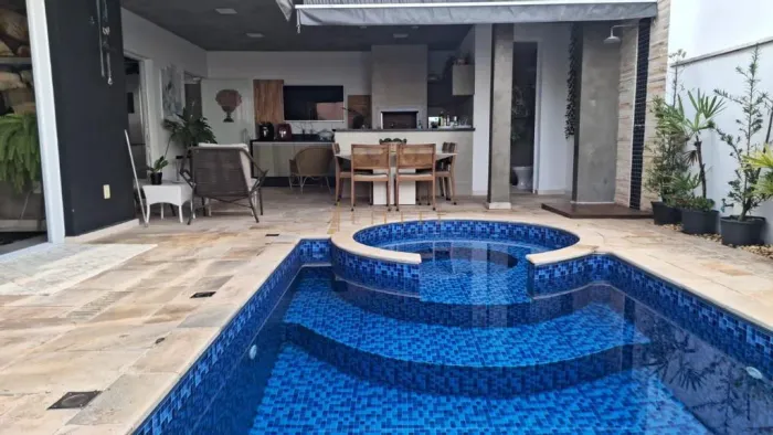 Casa à venda e para alugar em Sorocaba, Condomínio Mont Blanc, com 5 suítes, com 340 m²